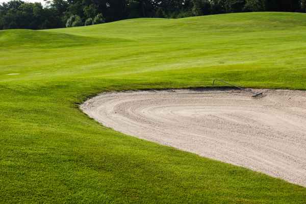 Golfplatz neutral, Fairway mit Bunker