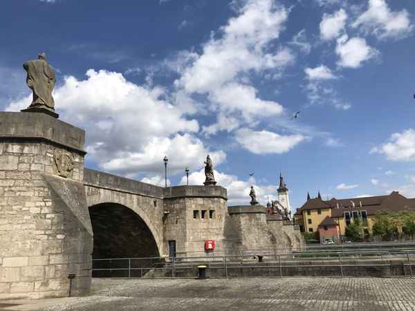 Alte Mainbrücke in Würzburg / Foto: Alexander Hauk