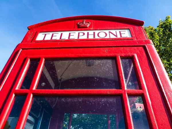 Telephone very british 2