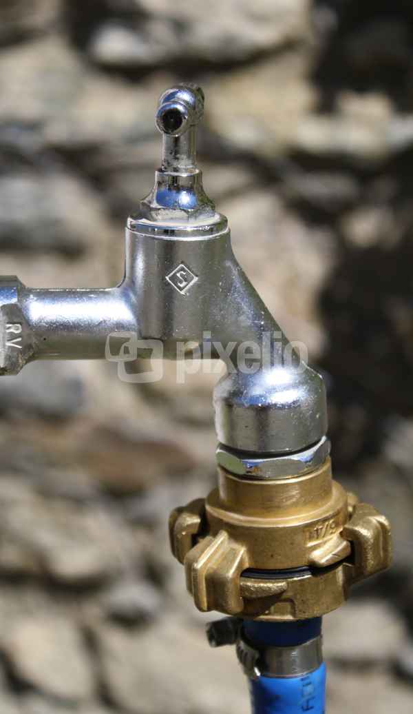 Wasserhan mit Schlauch