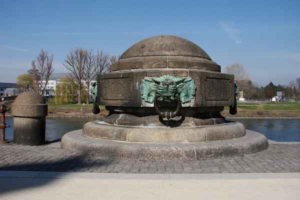 Schiffs-Poller zu Koblenz