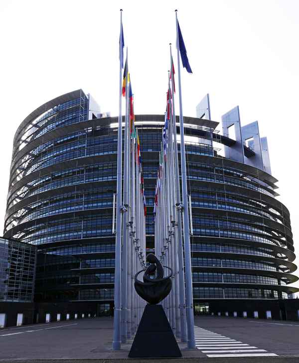 Europaparlament Strasbourg . . . .