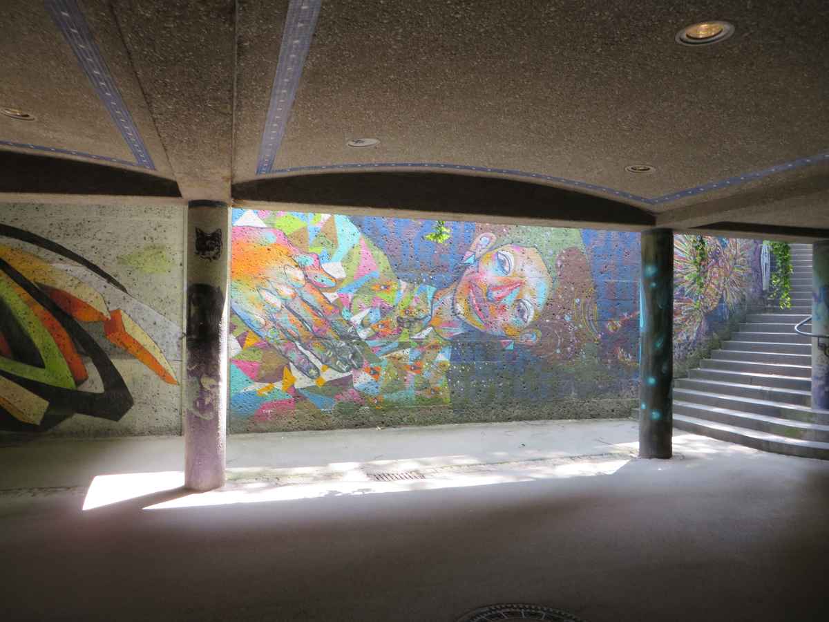 Unterf&uuml;hrung beim Friedensengel 2. Foto