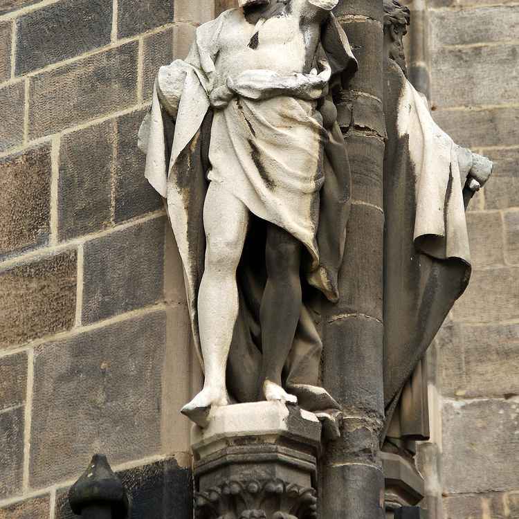 Figur am Zwickauer Dom