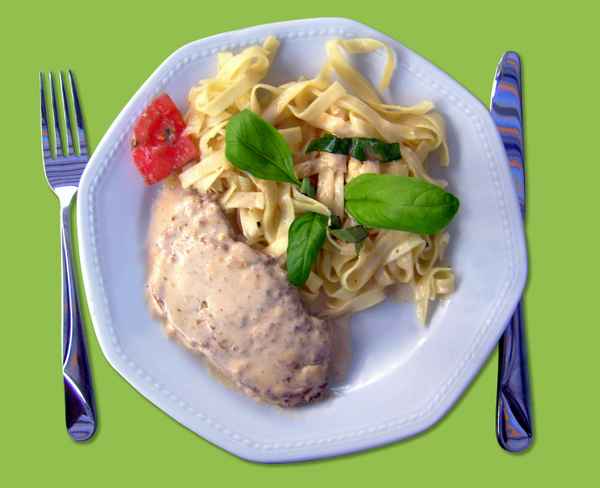 Rahmschnitzel mit Teigwaren