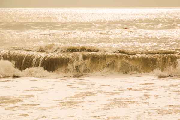 stürmische See (beige,quer)