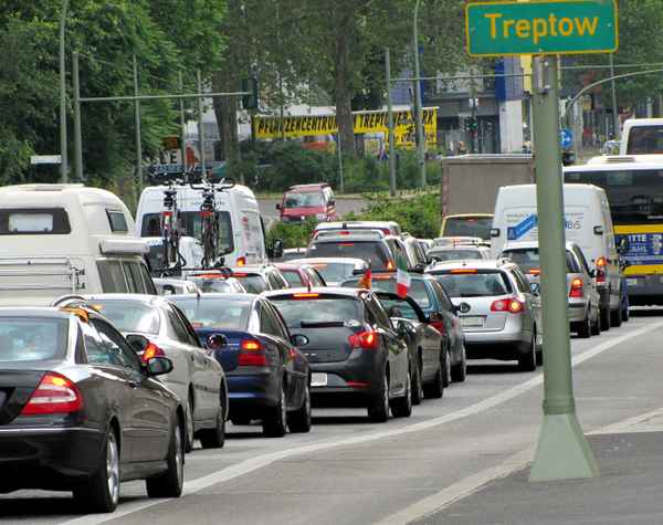 Alltag auf Treptows Straßen