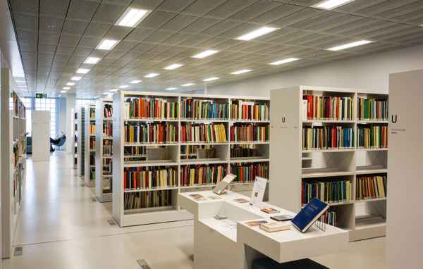 Stadtbibliothek innen