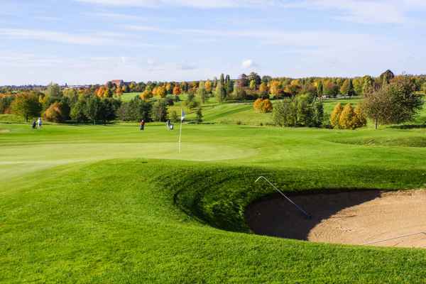 Seniorengolfer im Herbst 3