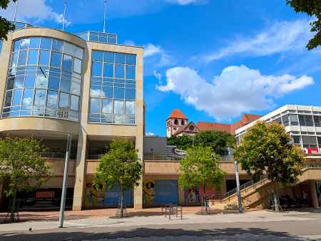 Pforzheim C&A, Blick auf Schloßkirche