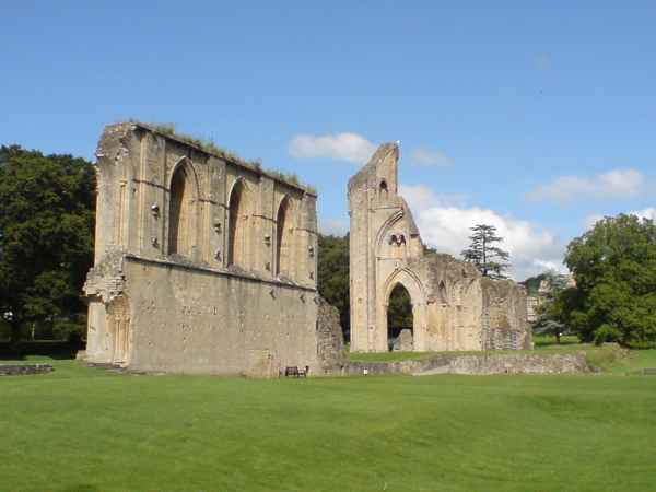Glastonbury Abbey / Südengland