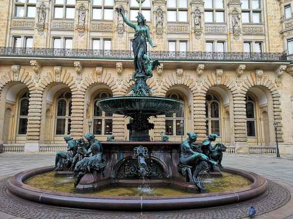 Hygieia-Brunnen in HH