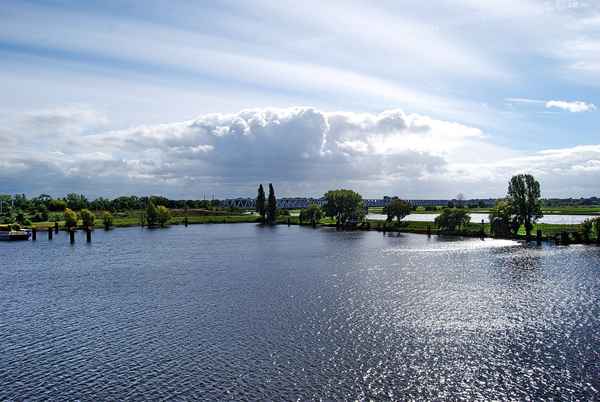 Eisenbahnbrücke über die Elbe