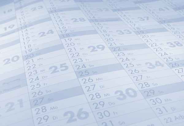 Kalendarium neutral Monate Tage_hellblau_Fond