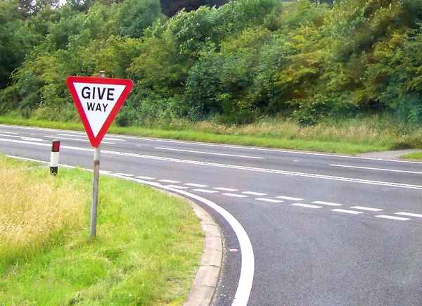 England, Vorfahrtschild im LakeDistrikt