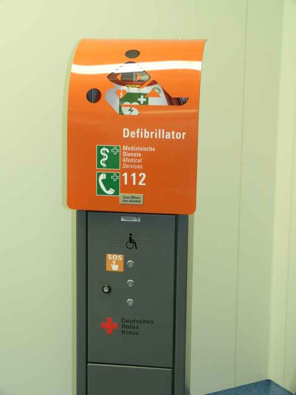 Defibrillator 1