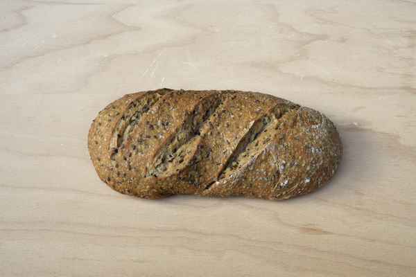 Brot, Brotlaib, Leinsamenbrot, Vollkornbrot