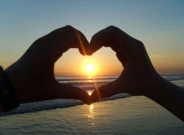 Unser Herz umarmt die Sonne