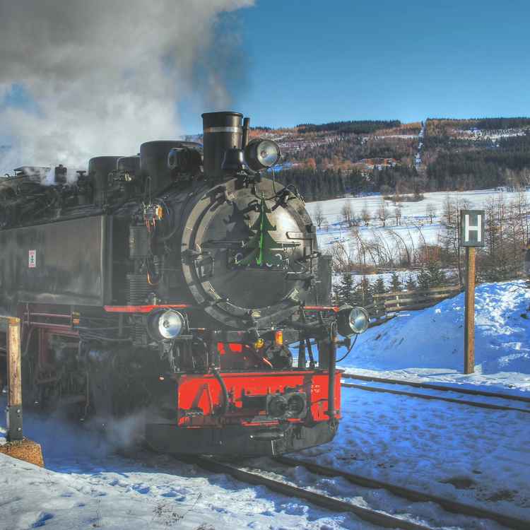 Die Fichtelbergbahn kommt...