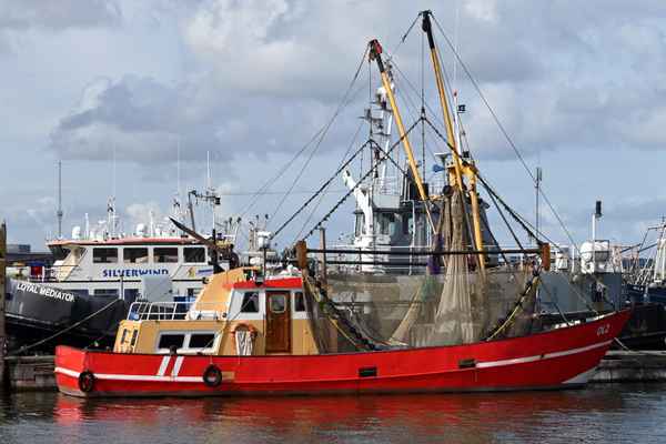 Rot leuchtet der  Kutter