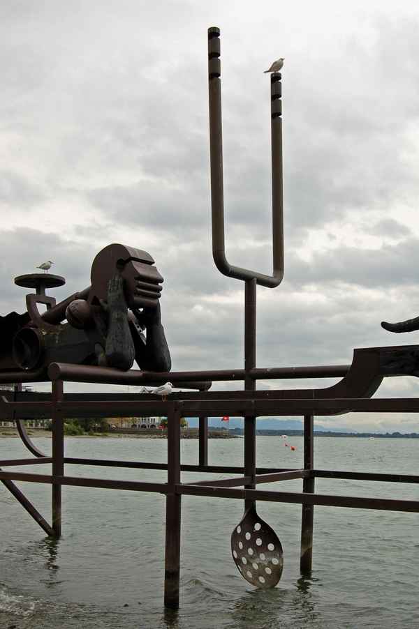 Moderne Kunst am See