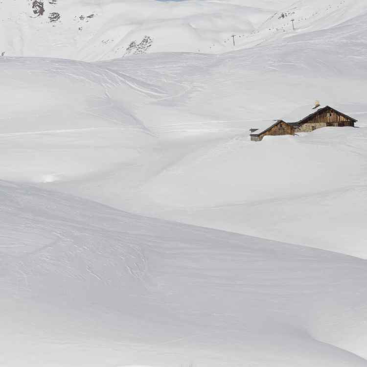 Hütte im Schnee