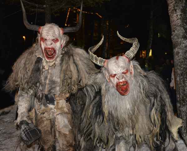Krampus, Krampusumzug