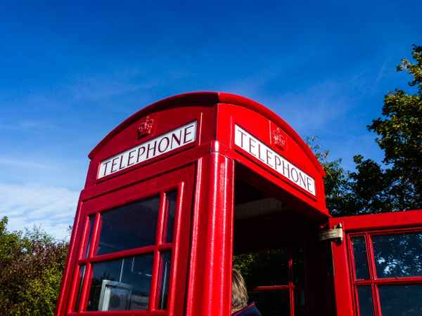 Telephone very british 3