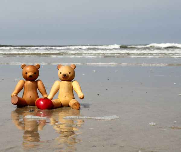 ZWEISAMKEIT AM STRAND II