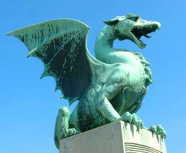 Drache auf der Drachenbrücke in Laibach/Slowenien