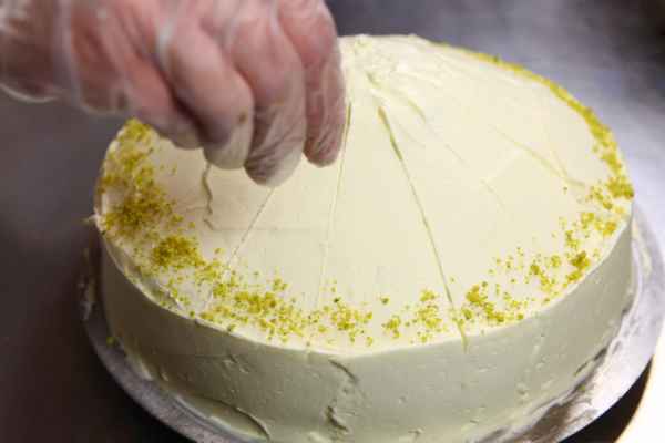 Wie mache ich eine Torte