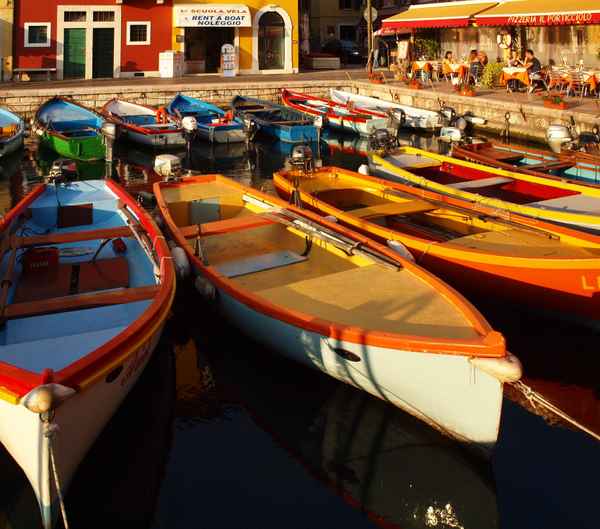 Kleiner Hafen am Gardasee I