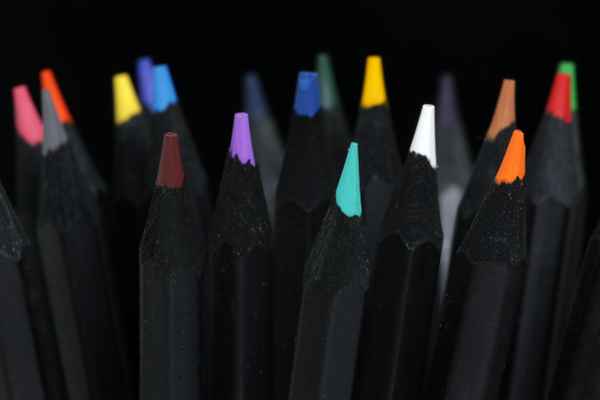Schwarzes bunt