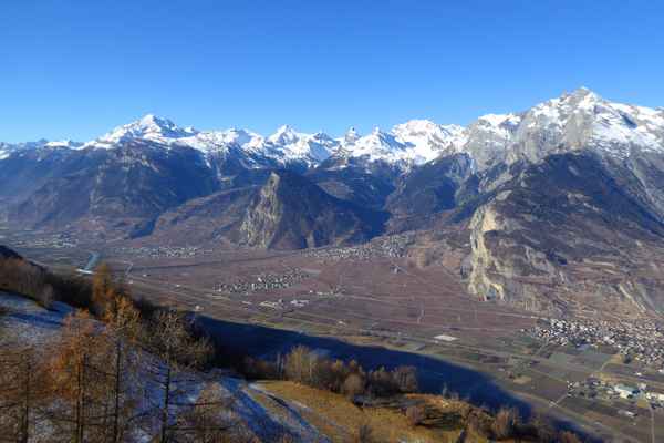 Tiefblick aufs Rhonetal