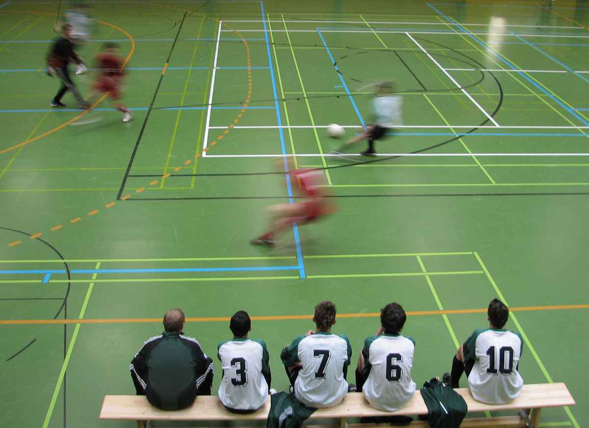 Hallenfußball