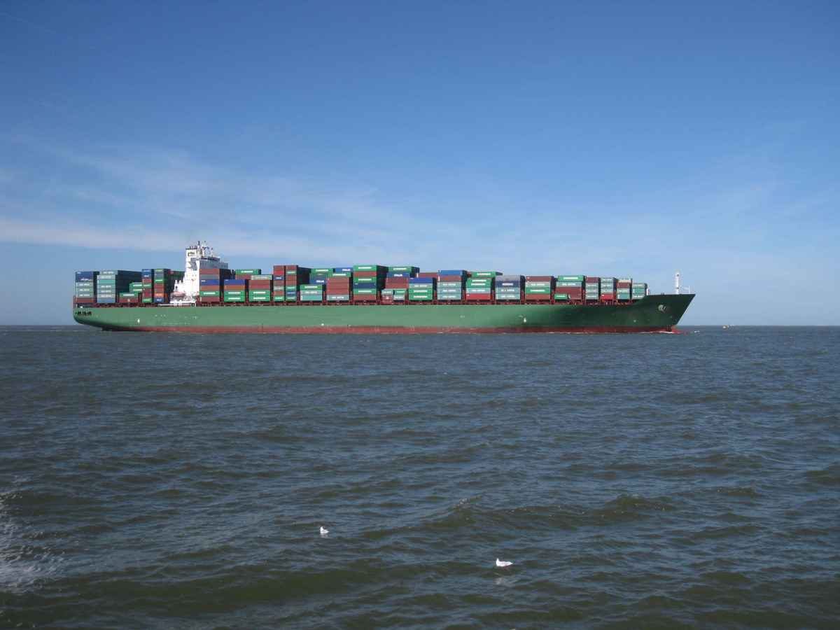 Containerschiff