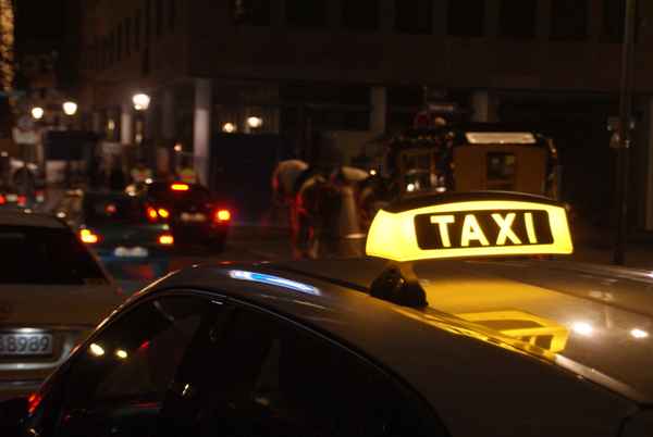 Taxi meets Postkutsche