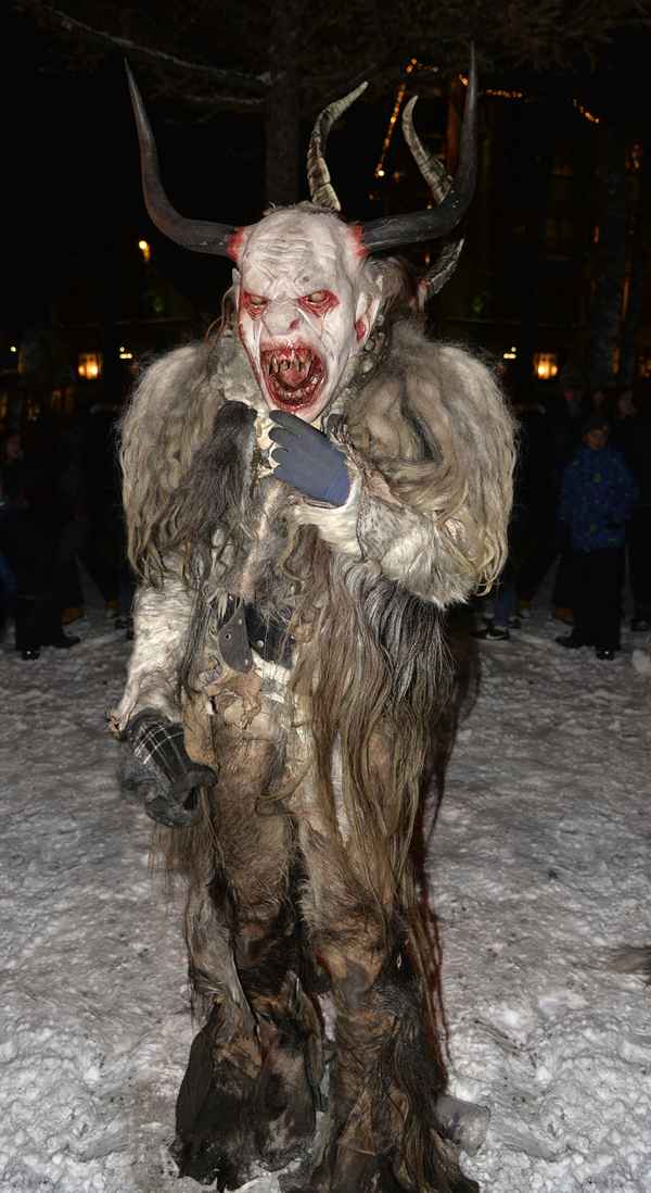 Krampus, Krampusumzug