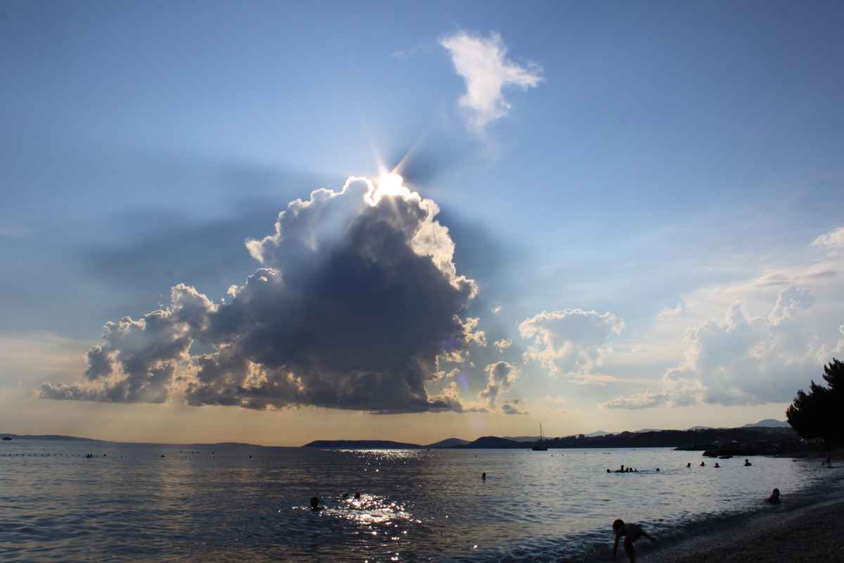 Gewitterwolke am Meer