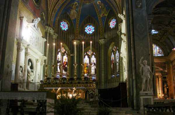  Altar