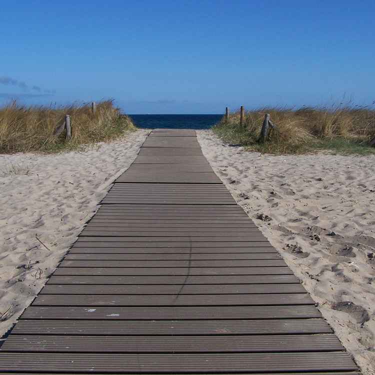 Steg zur Ostsee Warnemünde