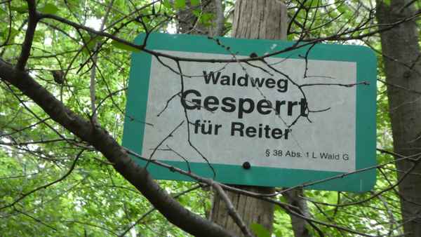 Waldweg gesperrt