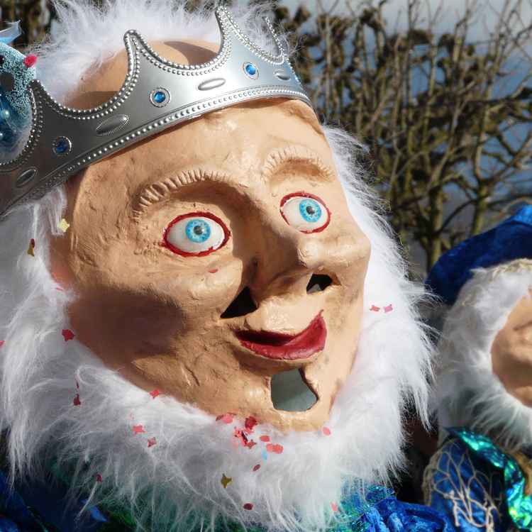 Venezianische Maske an der Luzerner Fasnacht