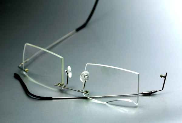 Brille kaputt