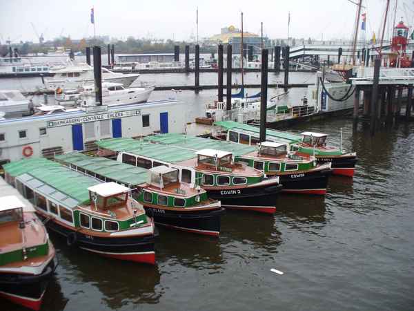 flotte Flotte - Fahrgastschiffe im Hamburger Hafen