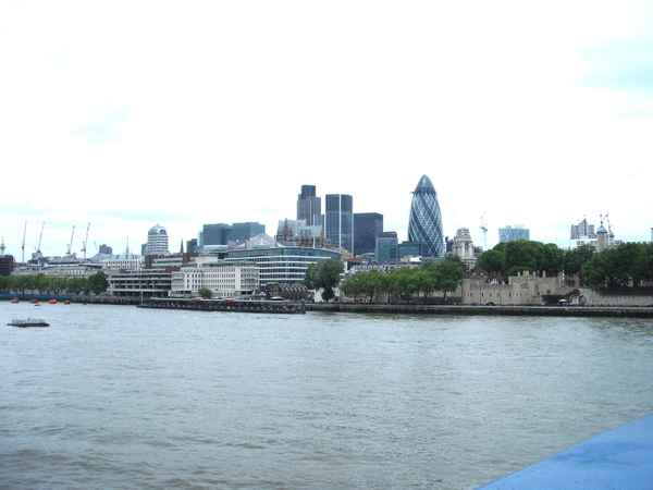 Bankenviertel, Themse, Tower