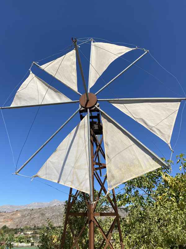 Windrad für Ölpresse auf Kreta (Griechenland) / Foto: Alexander Hauk