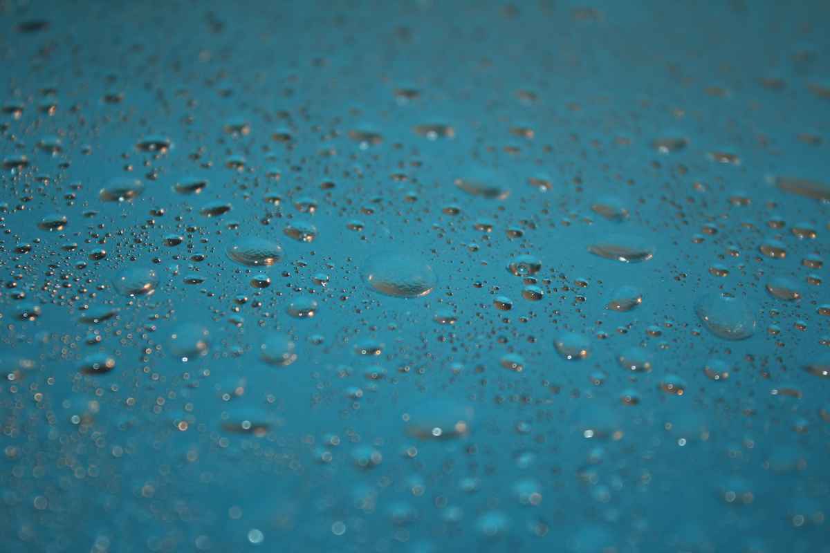 Blaue Wassertropfen