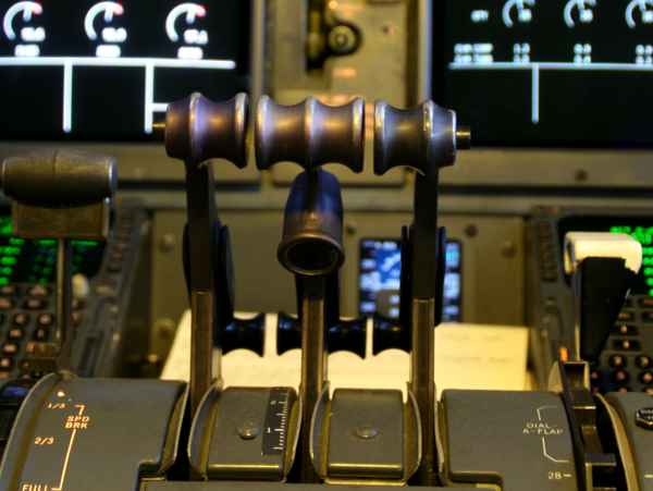 Cockpit 5