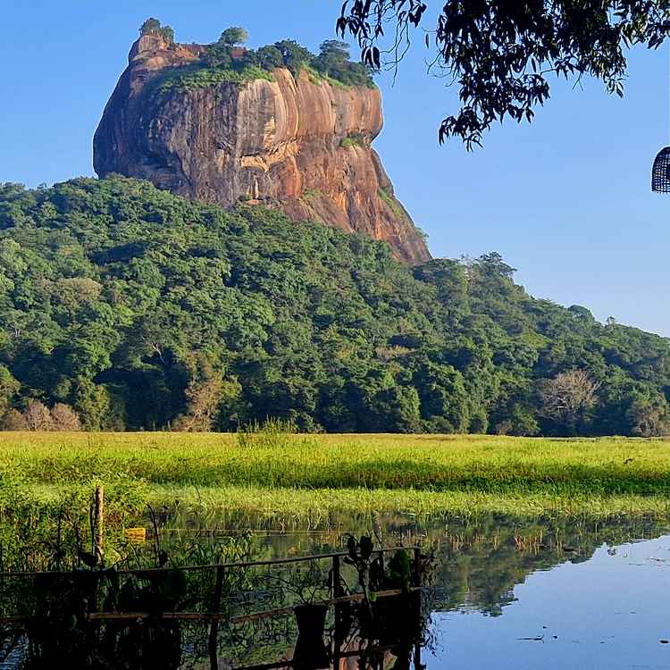 Sonnenaufgang auf dem Loewenfelsen